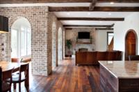 Interior Columns of Savannah Grey Handmade Brick